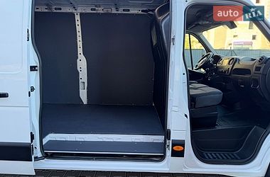 Грузовой фургон Renault Master 2018 в Дубно