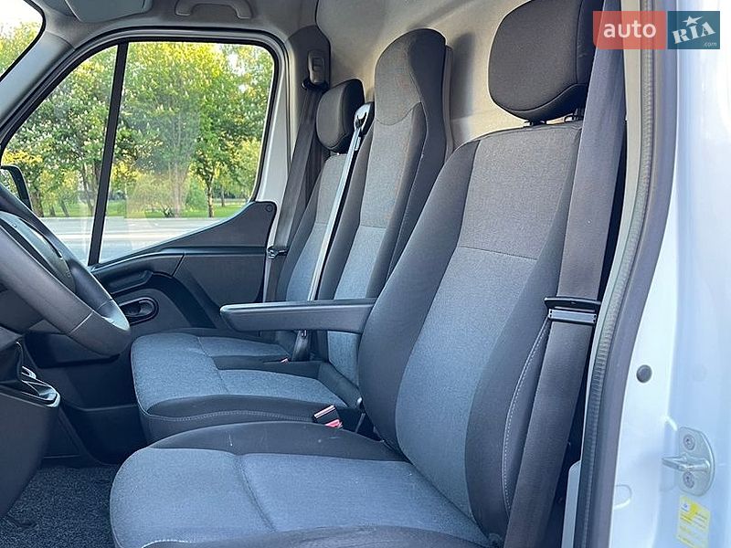 Вантажний фургон Renault Master 2021 в Луцьку