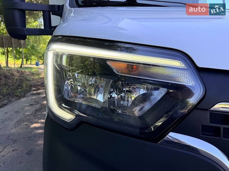 Тентованый Renault Master 2022 в Киеве