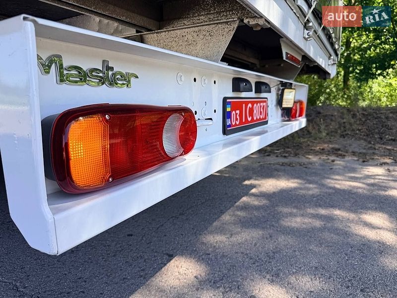 Тентованый Renault Master 2022 в Киеве