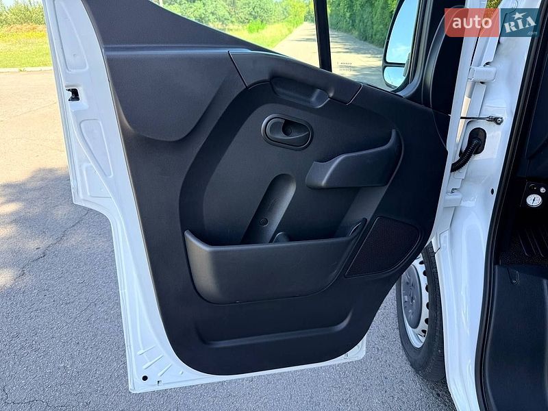 Тентованый Renault Master 2022 в Киеве