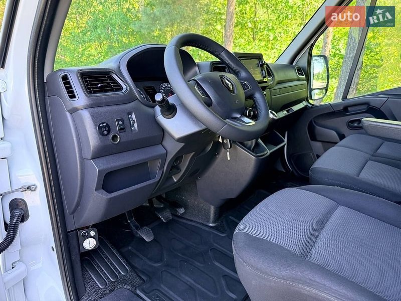 Тентованый Renault Master 2022 в Киеве