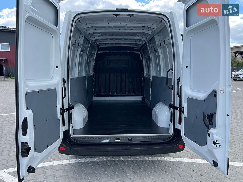Мікроавтобус вантажний (до 3,5т) Renault Master 2022 в Дубні