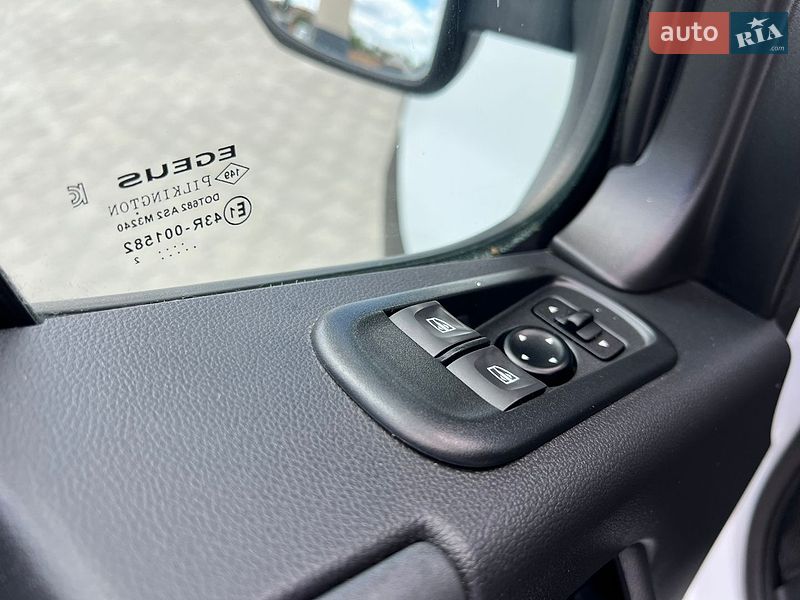 Мікроавтобус вантажний (до 3,5т) Renault Master 2022 в Дубні