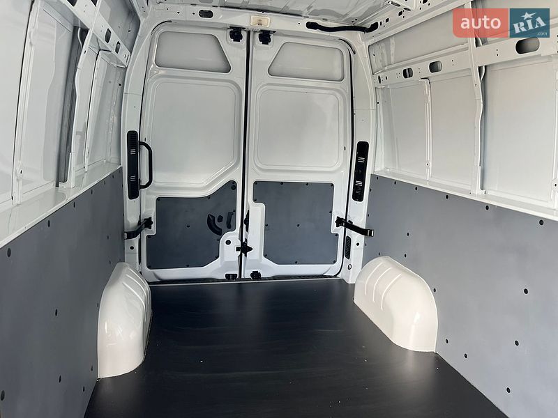 Мікроавтобус вантажний (до 3,5т) Renault Master 2022 в Дубні