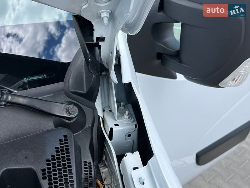 Мікроавтобус вантажний (до 3,5т) Renault Master 2022 в Дубні