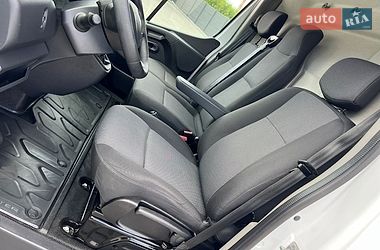 Мікроавтобус вантажний (до 3,5т) Renault Master 2022 в Дубні