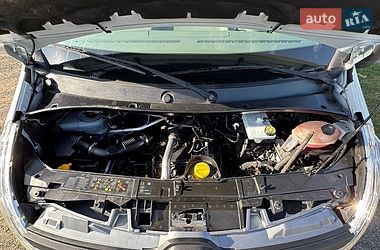 Вантажний фургон Renault Master 2017 в Луцьку