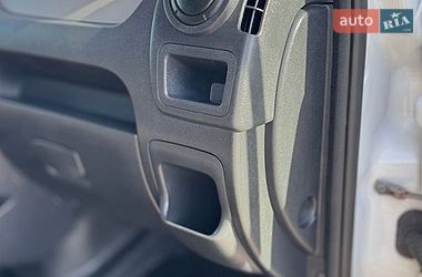 Вантажний фургон Renault Master 2017 в Луцьку