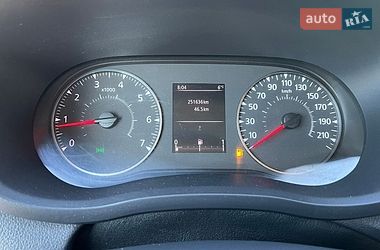Грузовой фургон Renault Master 2020 в Дубно