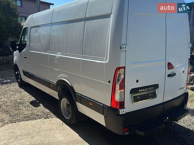 Вантажний фургон Renault Master 2020 в Львові