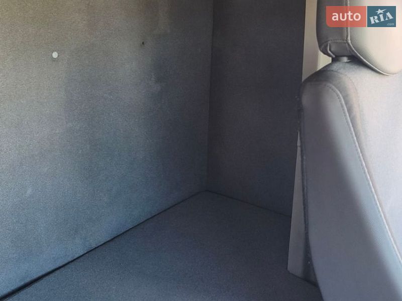 Автовоз Renault Master 2017 в Каменец-Подольском
