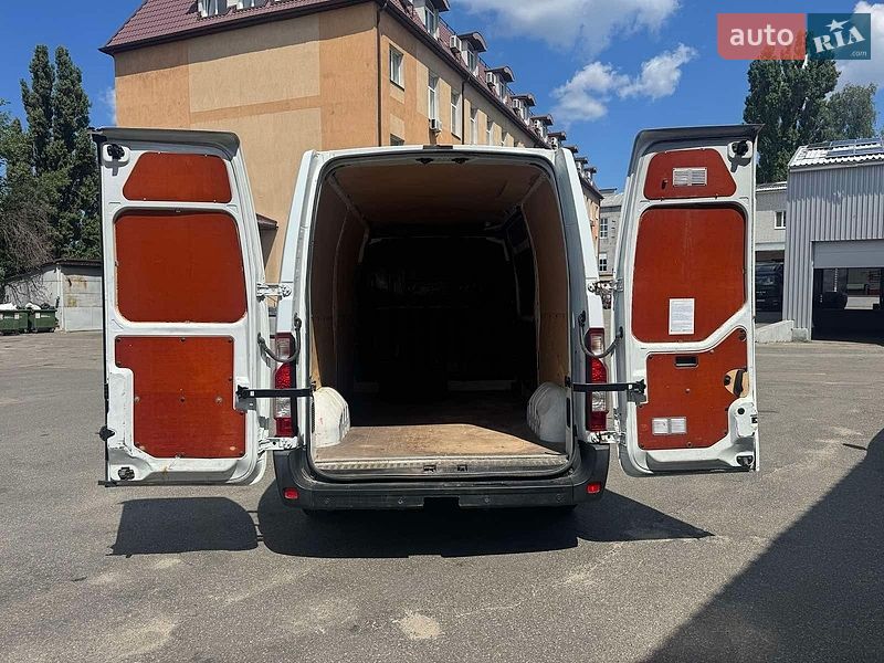 Грузовой фургон Renault Master 2016 в Киеве