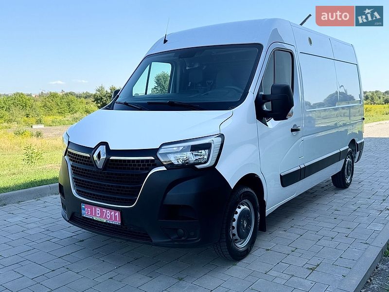 Вантажний фургон Renault Master 2020 в Рівному