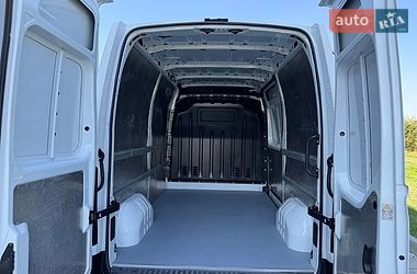 Вантажний фургон Renault Master 2020 в Рівному