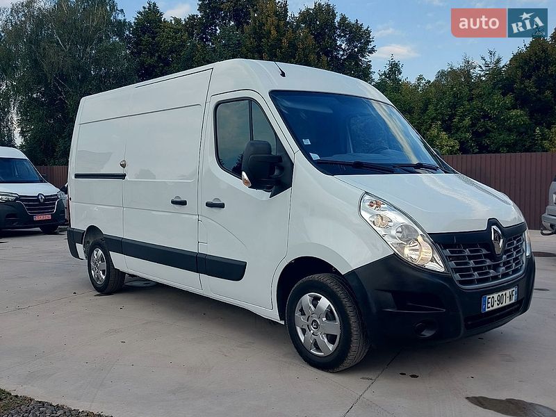 Грузовой фургон Renault Master 2017 в Млинове