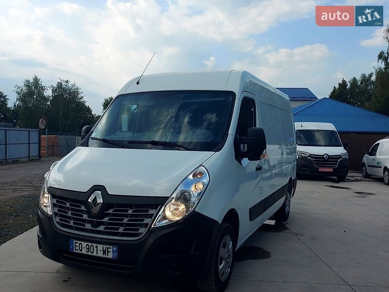 Грузовой фургон Renault Master 2017 в Млинове