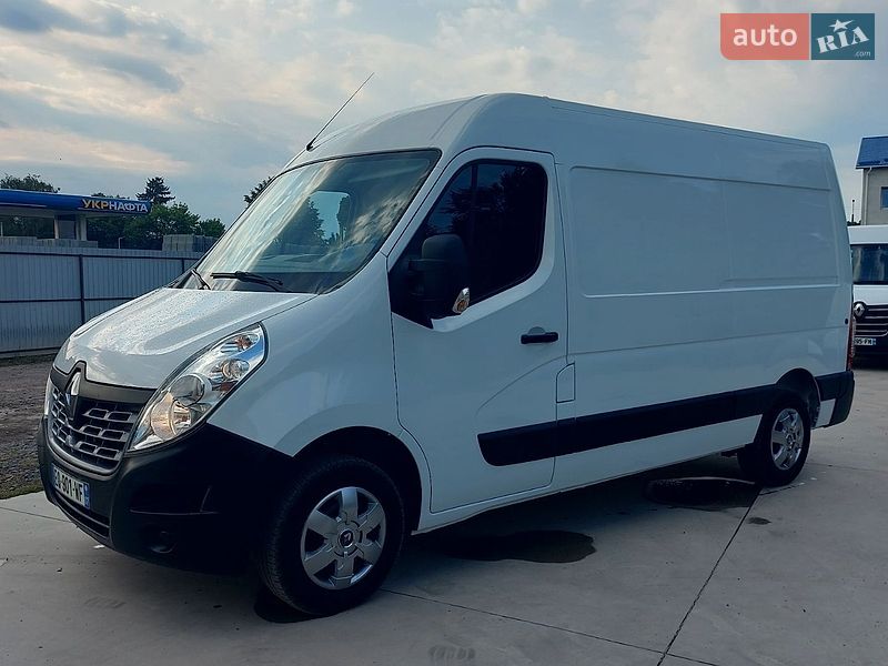 Грузовой фургон Renault Master 2017 в Млинове