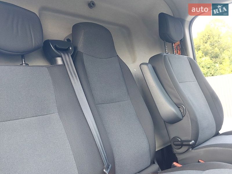 Грузовой фургон Renault Master 2017 в Млинове