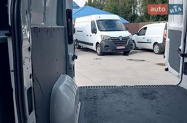 Грузовой фургон Renault Master 2017 в Млинове