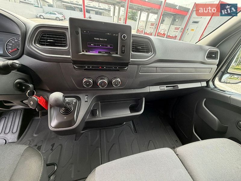 Вантажний фургон Renault Master 2022 в Луцьку