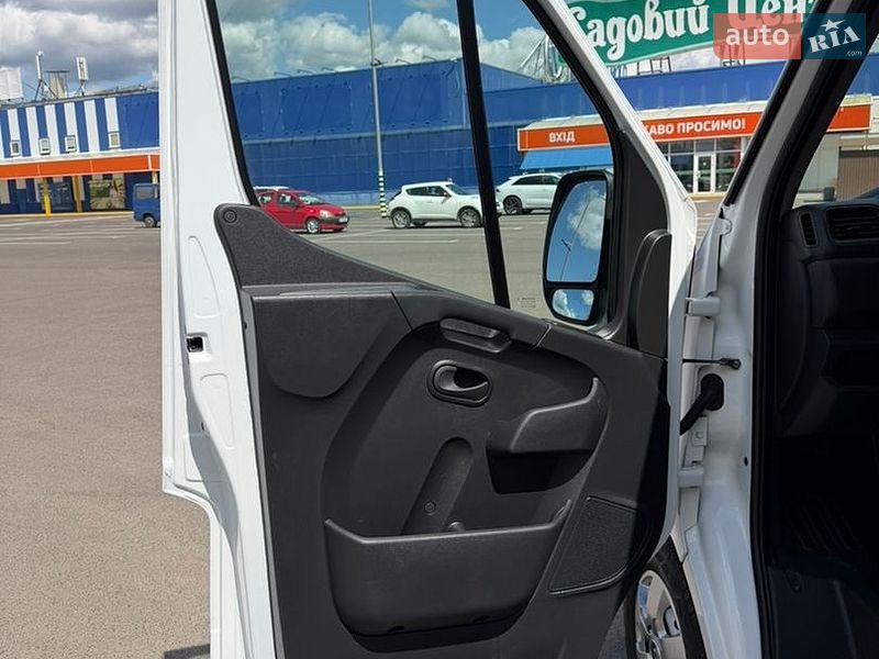 Грузовой фургон Renault Master 2022 в Луцке