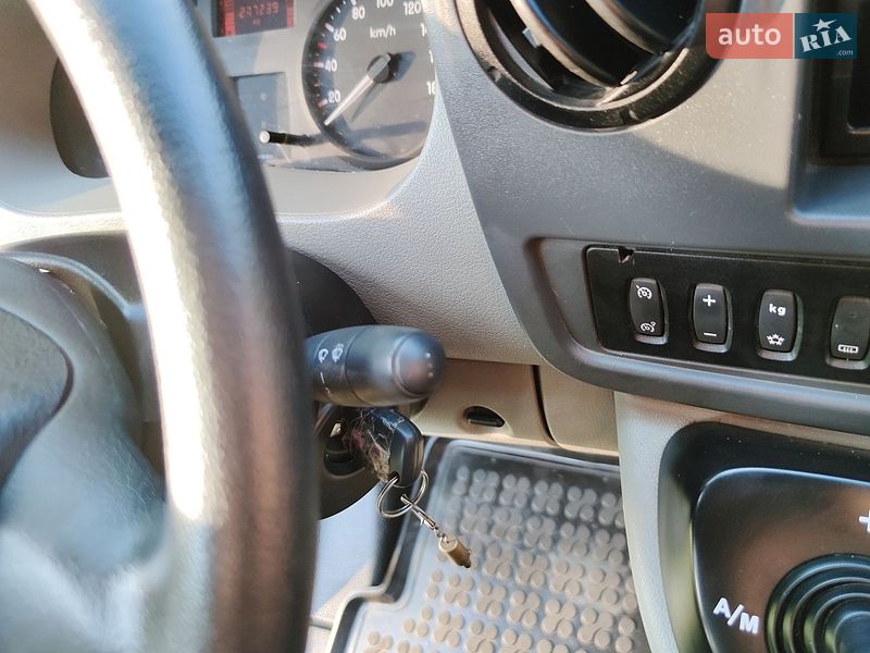Минивэн Renault Master 2007 в Киеве