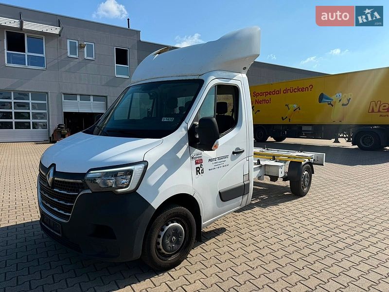 Вантажний фургон Renault Master 2020 в Луцьку