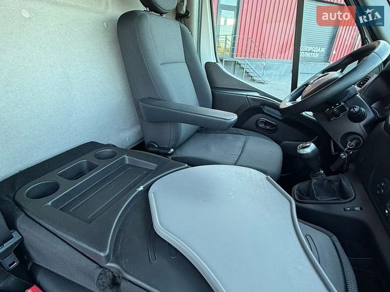 Вантажний фургон Renault Master 2021 в Луцьку