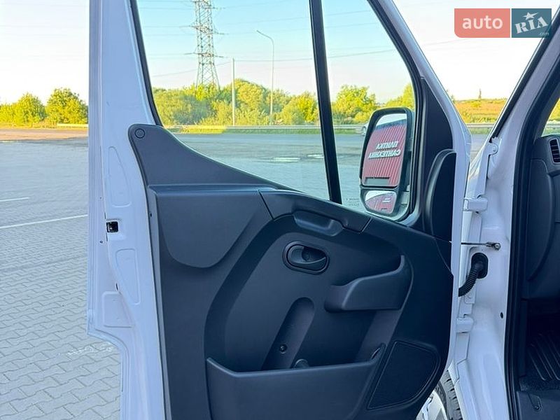 Вантажний фургон Renault Master 2021 в Луцьку