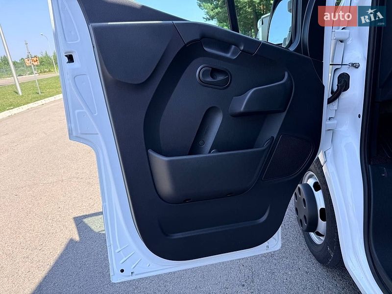 Тентованый Renault Master 2022 в Киеве
