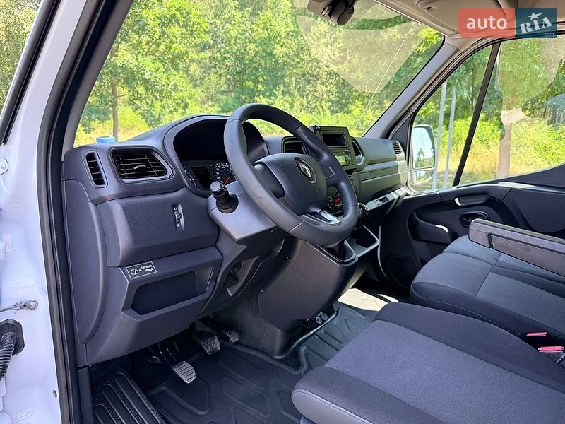 Тентованый Renault Master 2022 в Киеве