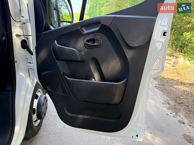 Тентованый Renault Master 2022 в Киеве