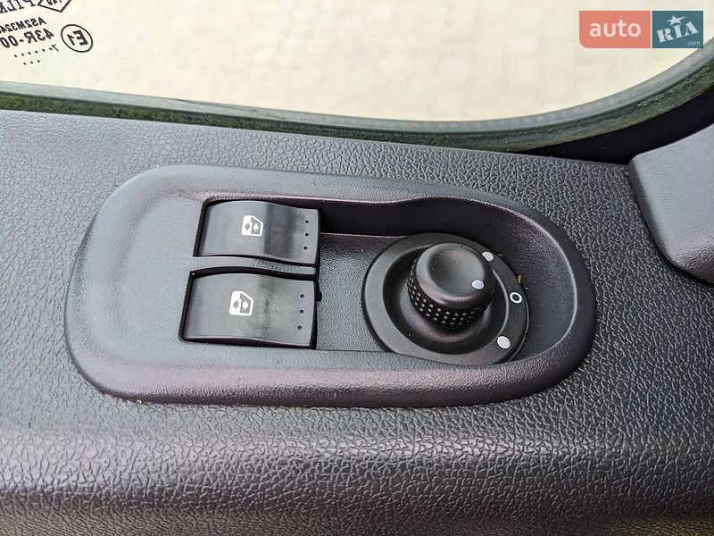 Грузовой фургон Renault Master 2015 в Березному фото 40 Грузовой фургон Renault Master 2015 в Березному