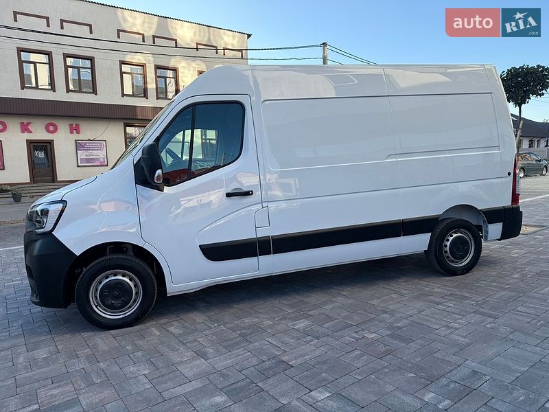 Вантажний фургон Renault Master 2023 в Дубні