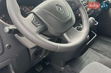 Грузовой фургон Renault Master 2016 в Львове