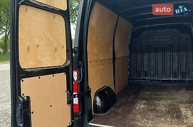Грузовой фургон Renault Master 2016 в Львове