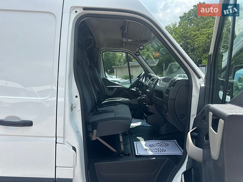 Грузовой фургон Renault Master 2018 в Ровно