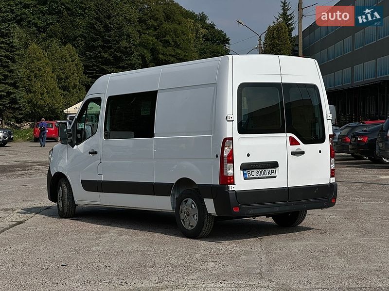 Вантажопасажирський фургон Renault Master 2020 в Львові