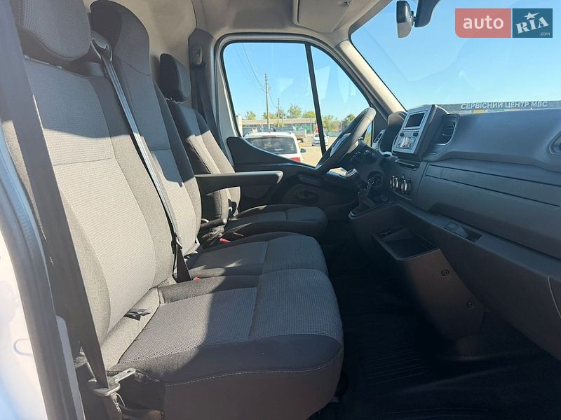 Вантажний фургон Renault Master 2021 в Києві