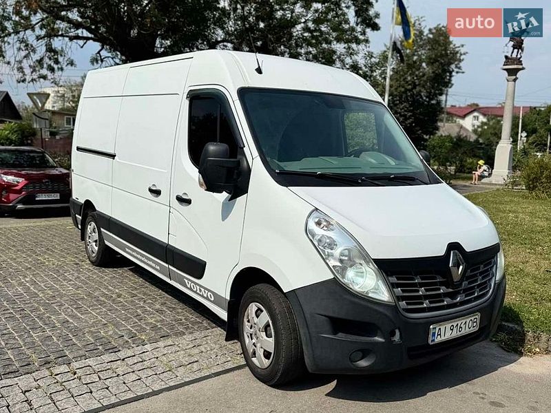 Грузовой фургон Renault Master 2015 в Фастове