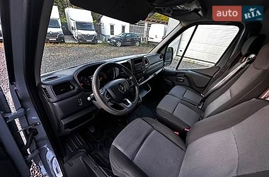 Вантажний фургон Renault Master 2022 в Бучі