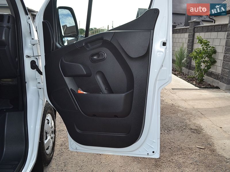 Грузовой фургон Renault Master 2022 в Ровно