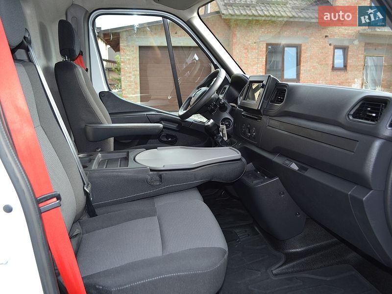 Грузовой фургон Renault Master 2022 в Ровно