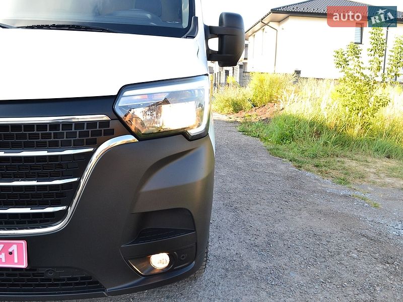 Грузовой фургон Renault Master 2022 в Ровно