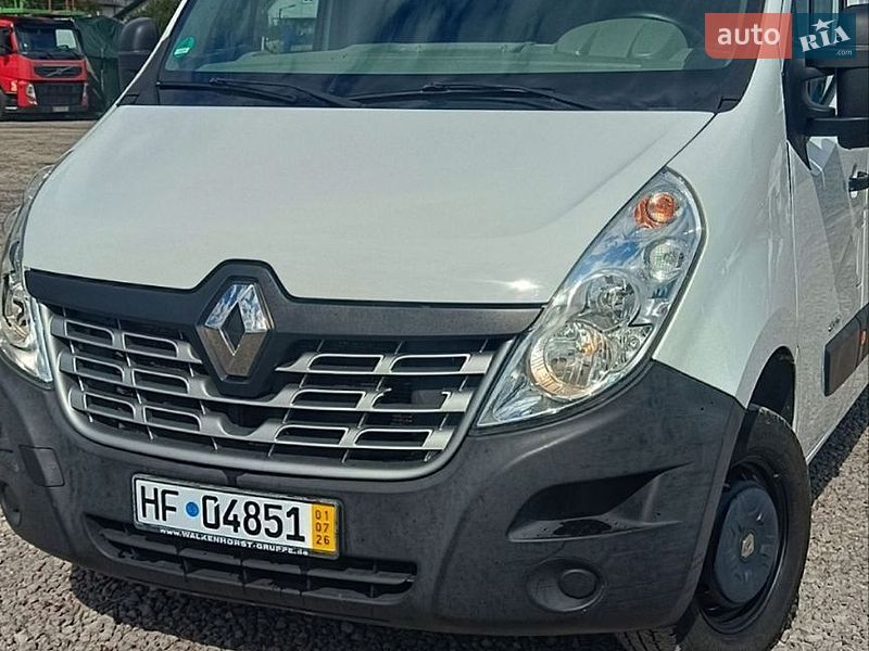 Вантажний фургон Renault Master 2015 в Бартатові