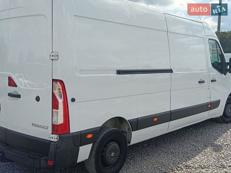 Вантажний фургон Renault Master 2015 в Бартатові