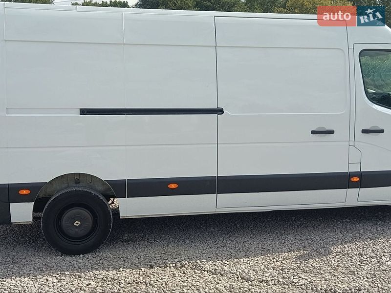 Вантажний фургон Renault Master 2015 в Бартатові