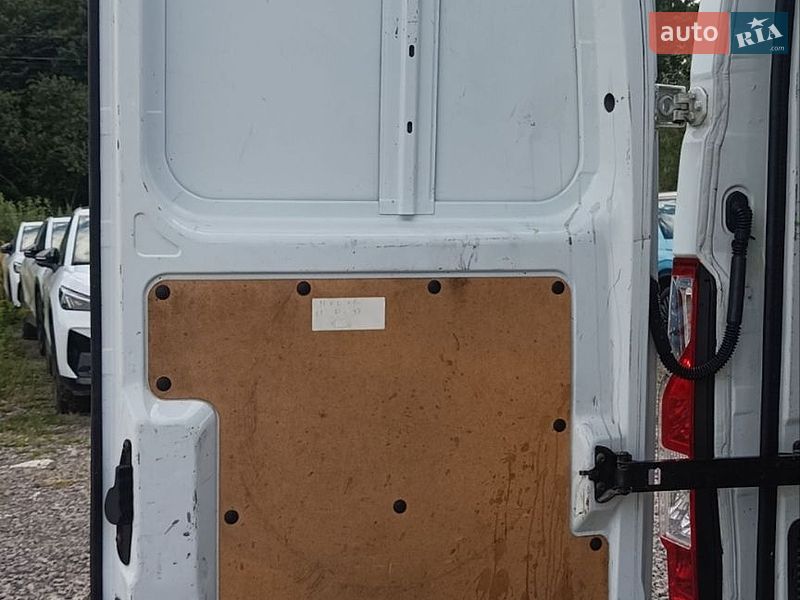 Вантажний фургон Renault Master 2015 в Бартатові