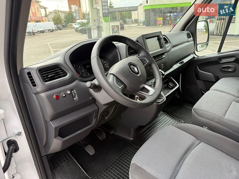 Вантажний фургон Renault Master 2021 в Дубні